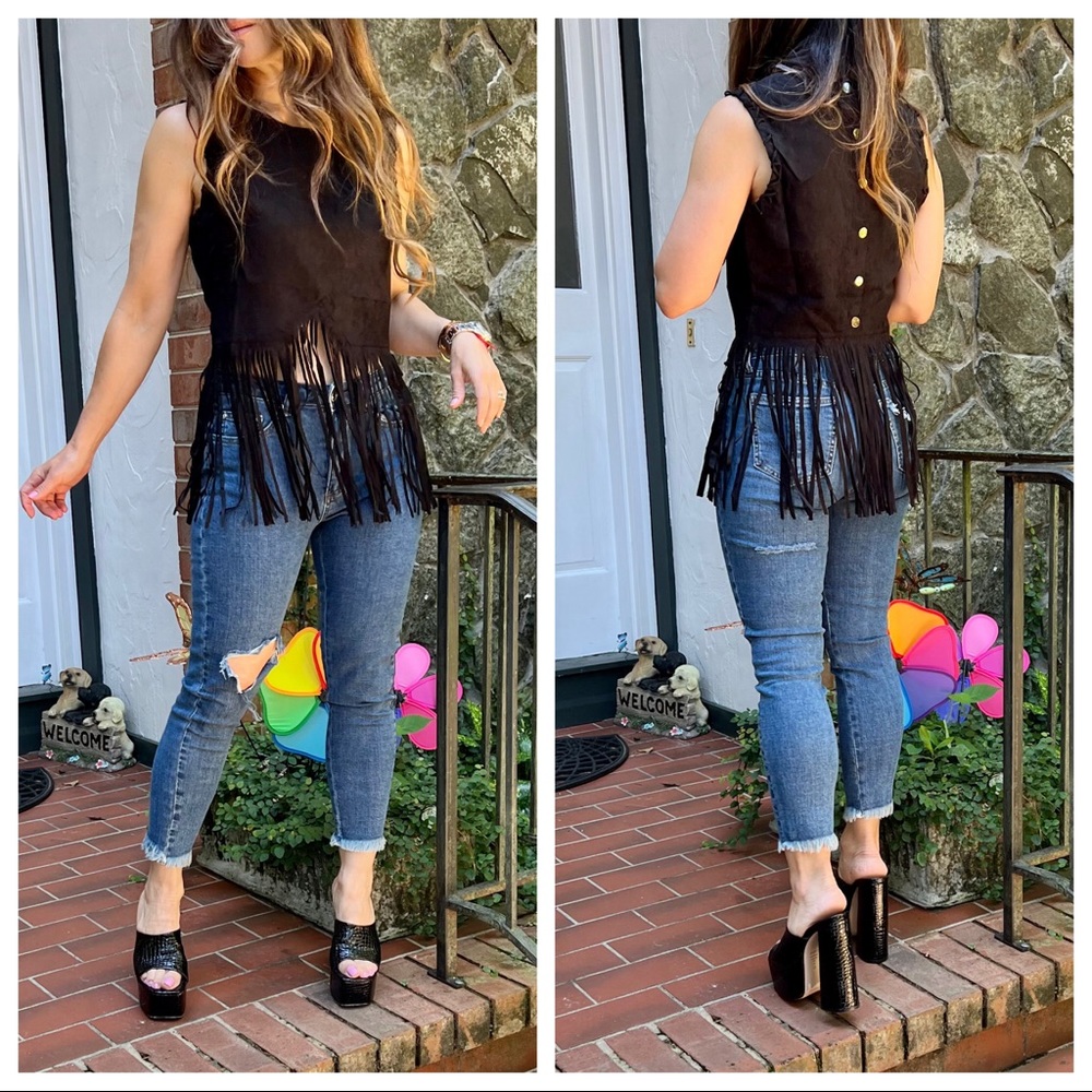 ShopEvelynne Black Fringe Sleeveless Top